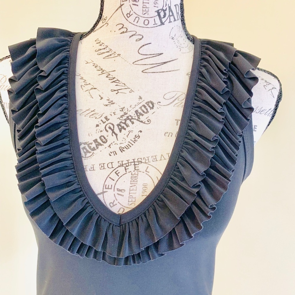 Joseph Ribkoff Ruffle Collar Tank Top - Picture 2 of 4